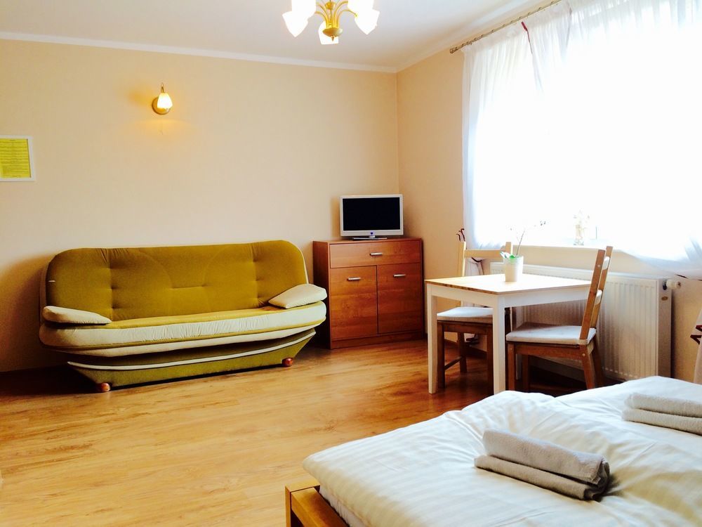 Agro Nad Stawem Villa Zukowo Luaran gambar